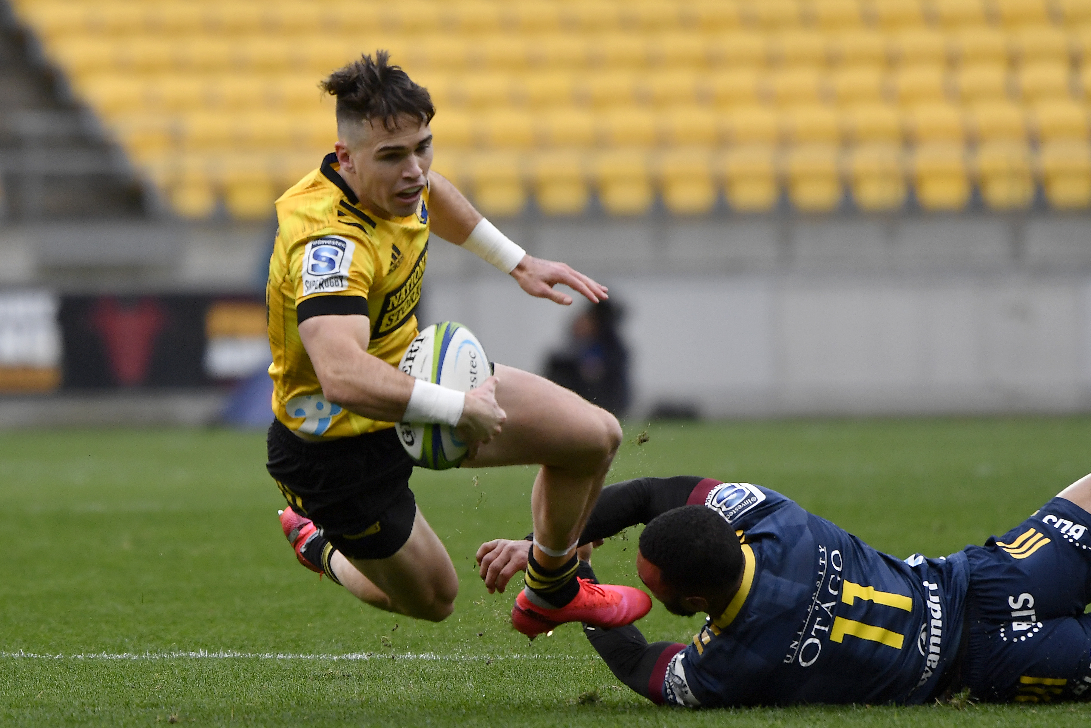 Fletcher Smith enjoying Hurricanes pivot battle with Jackson Garden